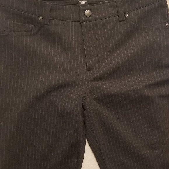 NWT-DKNY Jeans Ladies' Straight Leg Ponte Pants w/Back Pocket, Black Stripe, Med - Picture 7 of 8